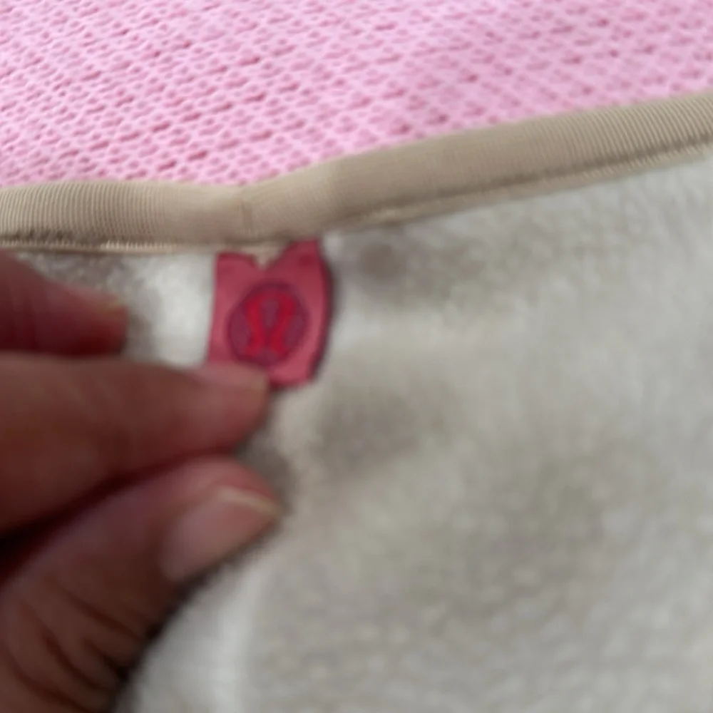Lululemon sweatshirt women’s XL cream fleece crew pullover tie dye sweater